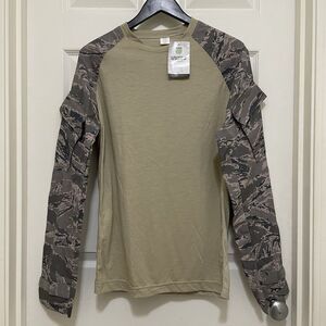 New United Join Forces Fortiflame Camo Combat Shirt Crew Neck W/ Pockets Small